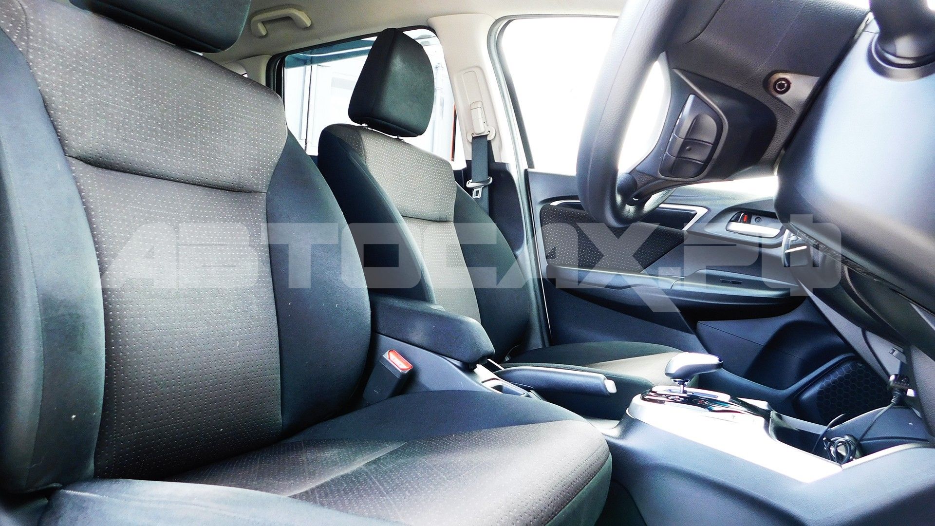 Honda Fit 2016, Хэтчбек — фото 10