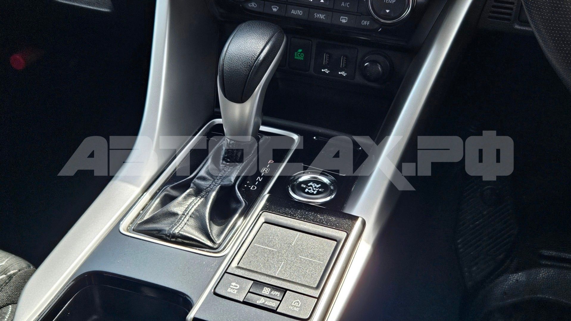 Mitsubishi Eclipse Cross — фото 17