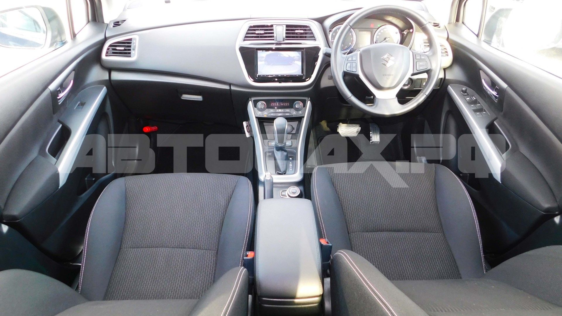 Suzuki SX-4 Cross 2020, Кроссовер — фото 10