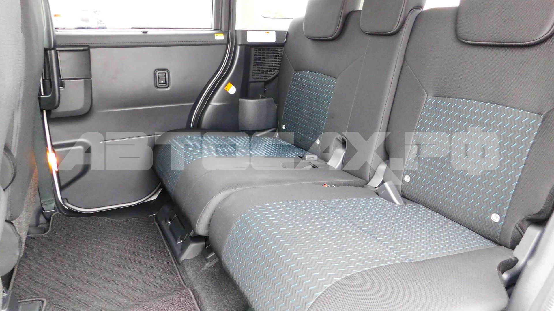 Toyota Roomy 2024, Минивэн — фото 31