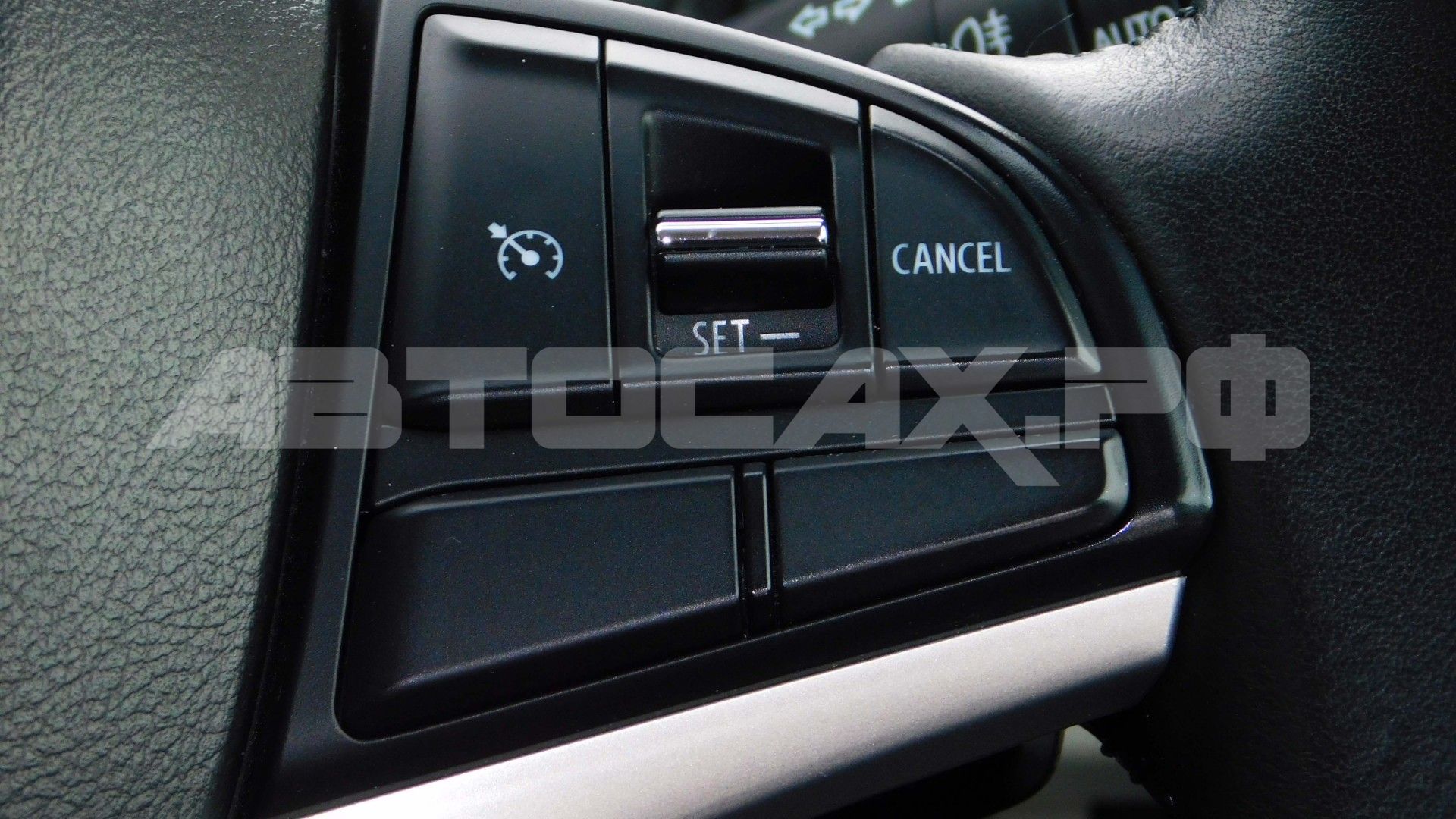 Suzuki Ignis 2019, Хэтчбек — фото 35