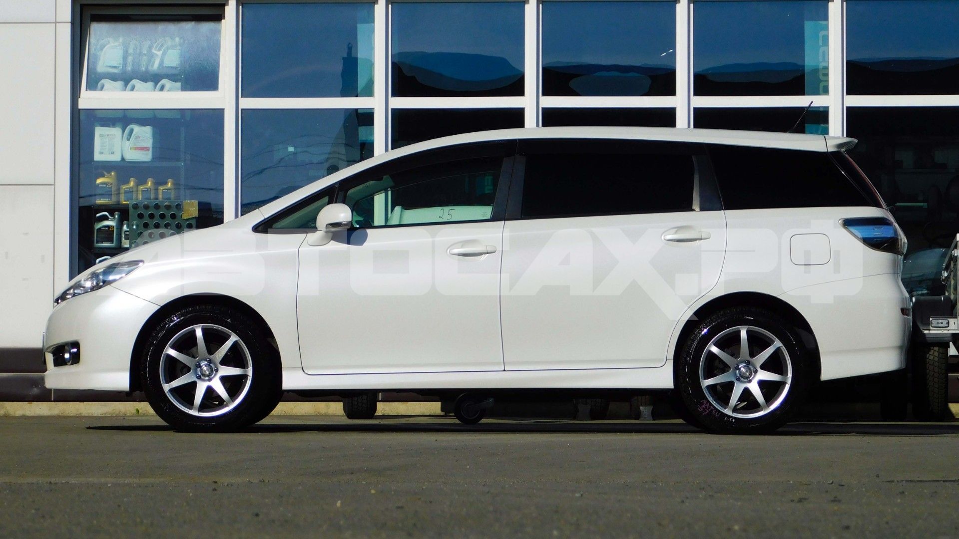 Toyota Wish 2015, Универсал — фото 5