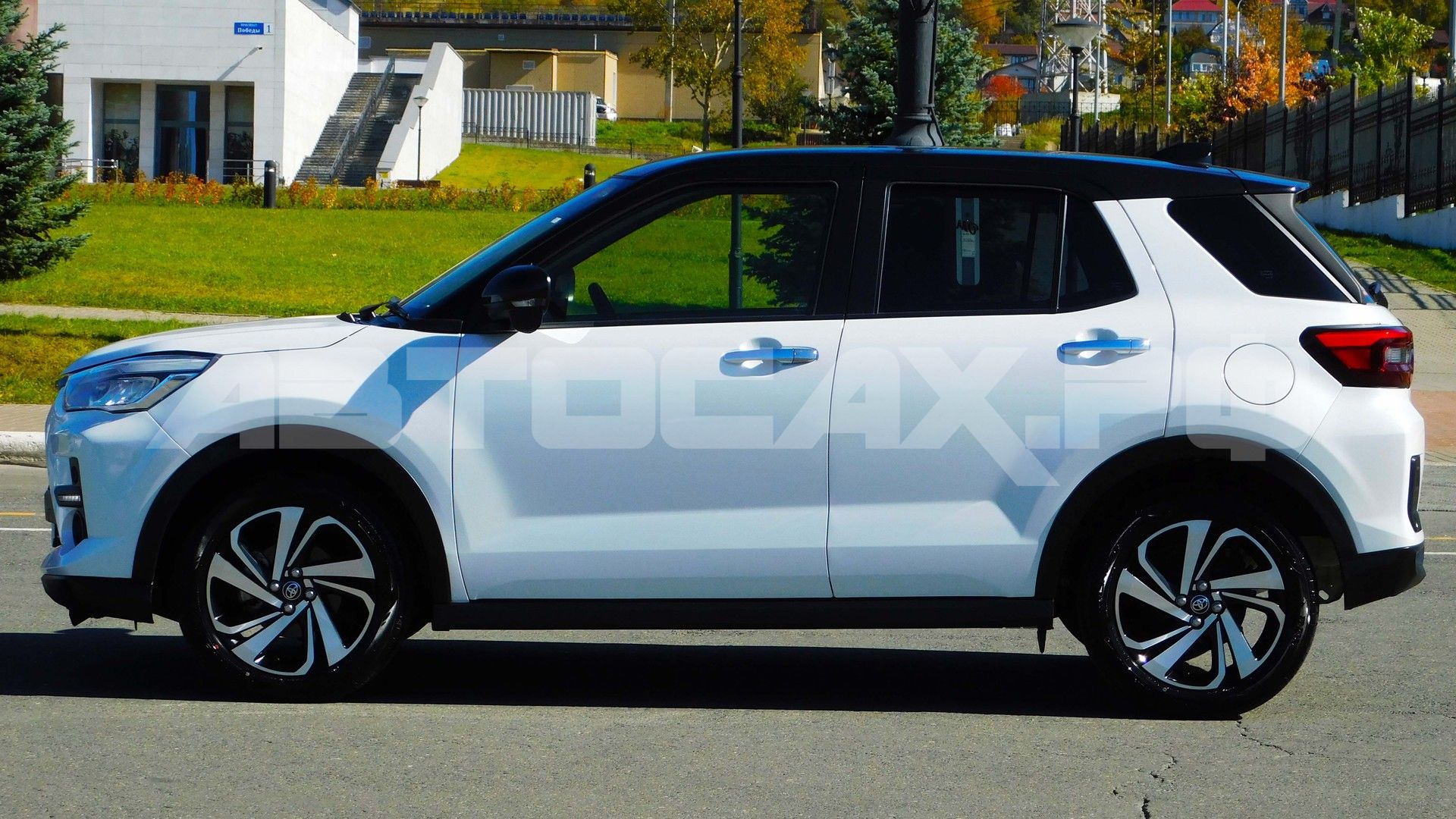 Toyota Raize 2025, Кроссовер — фото 7