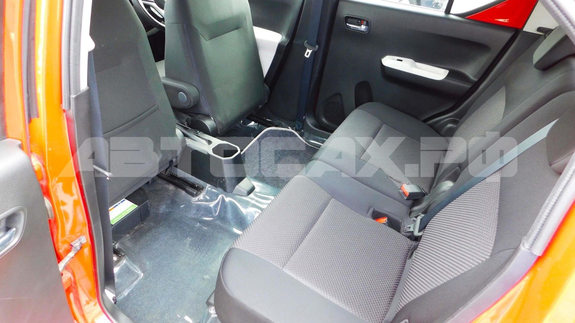 Suzuki Ignis 2018, Кроссовер — фото 20