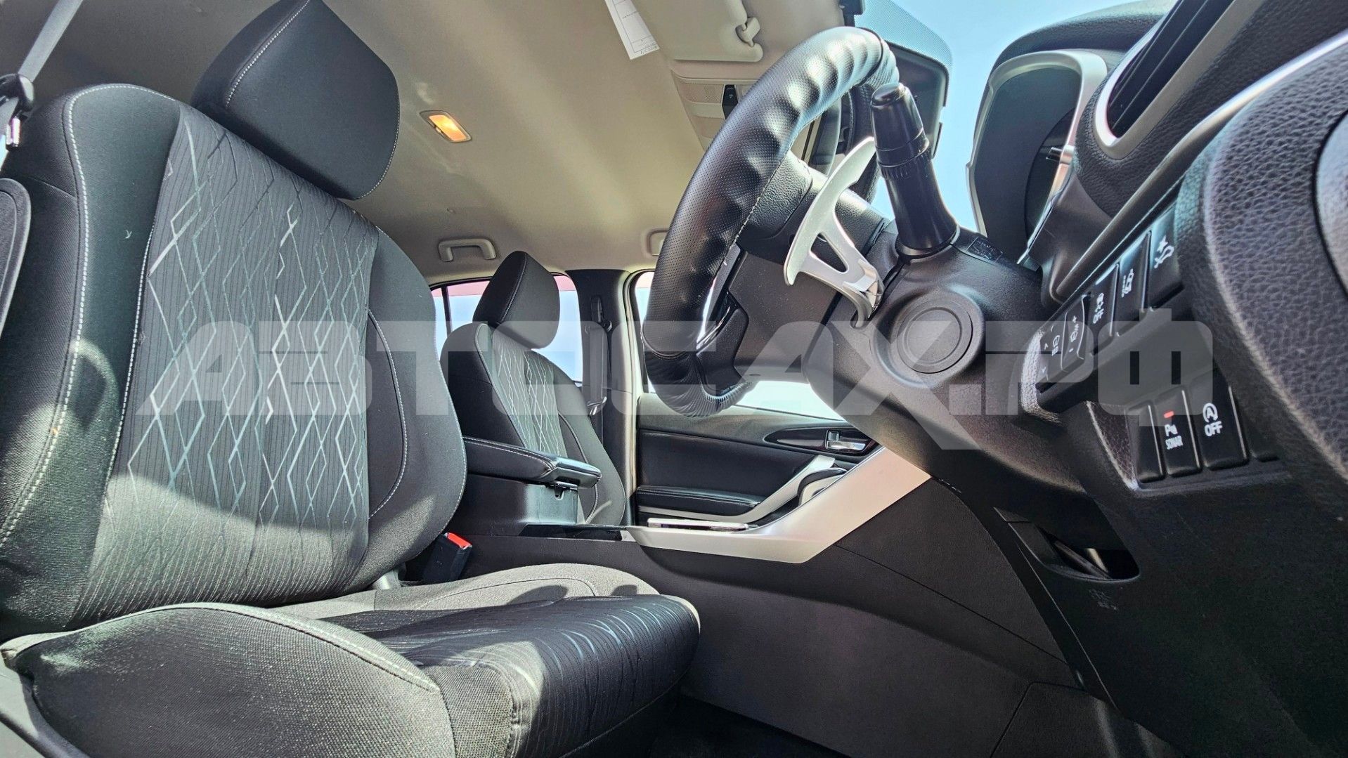 Mitsubishi Eclipse Cross — фото 11