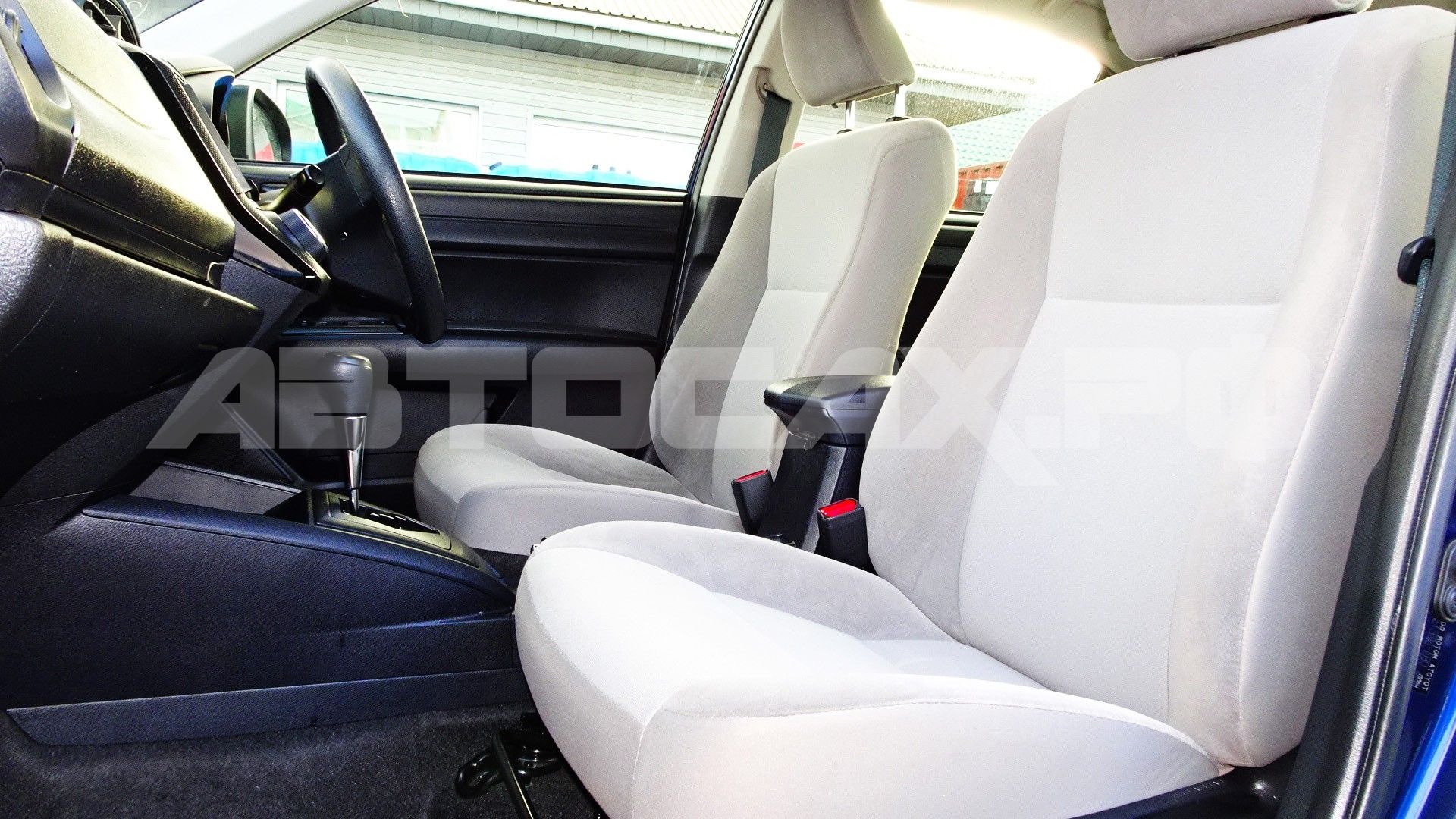 Toyota Corolla Axio 2016, Седан — фото 8