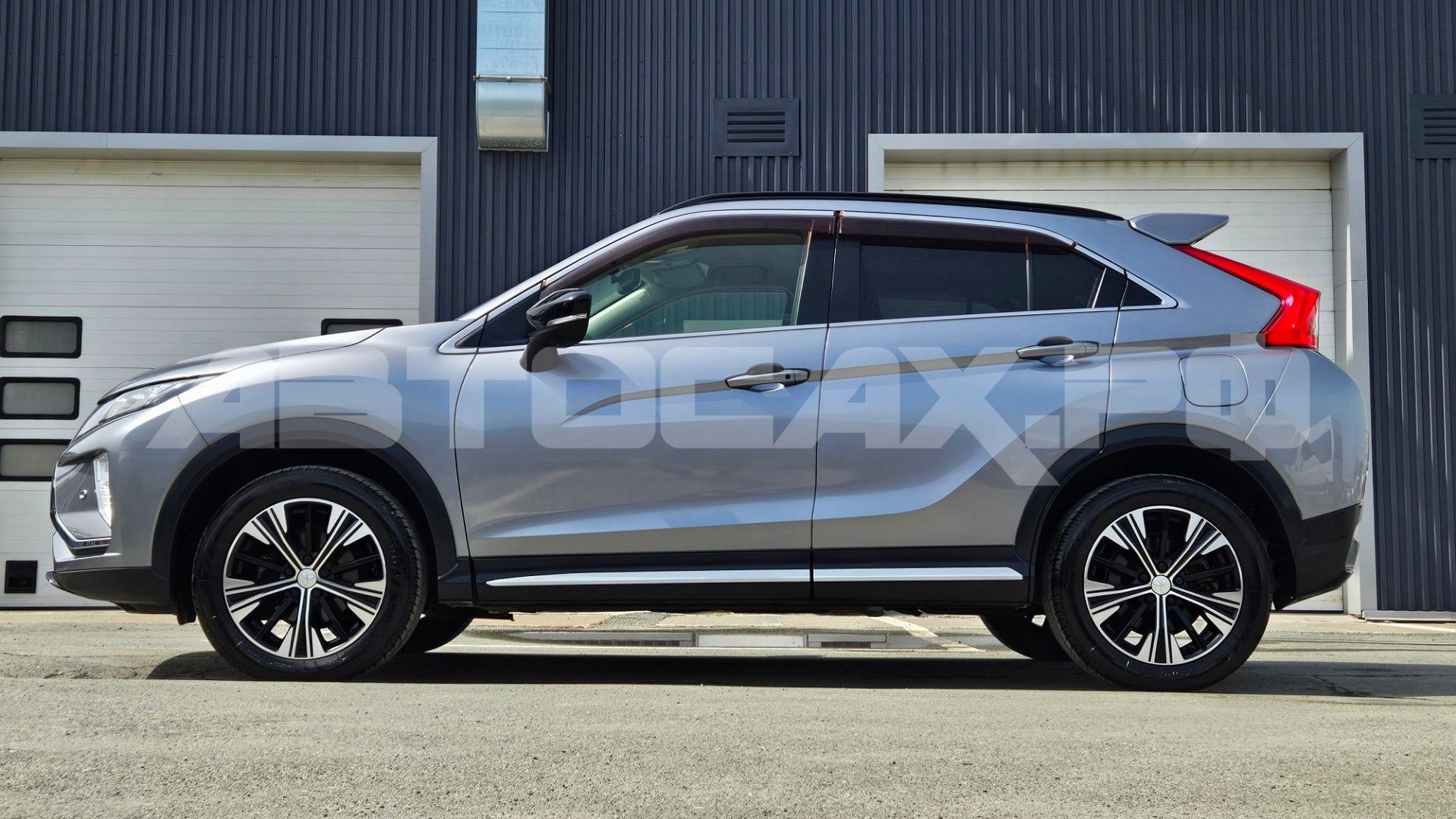 Mitsubishi Eclipse Cross — фото 9