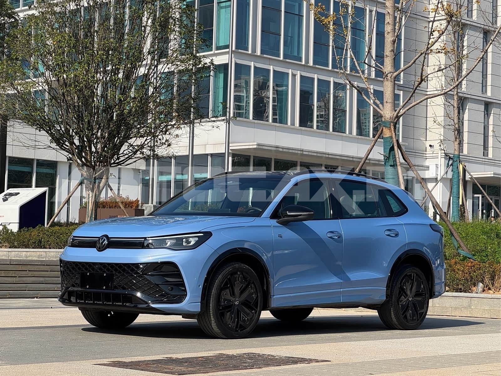 Volkswagen Tiguan L 2024, Кроссовер — авто из Китая