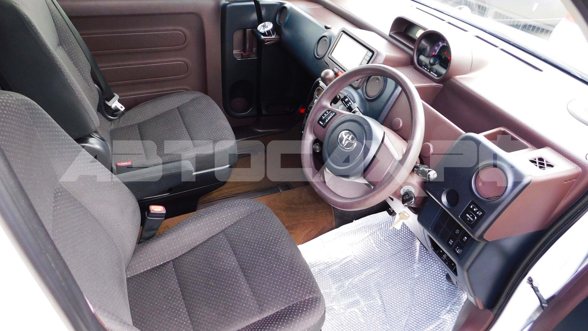 Toyota Porte 2020, Хэтчбек — фото 10