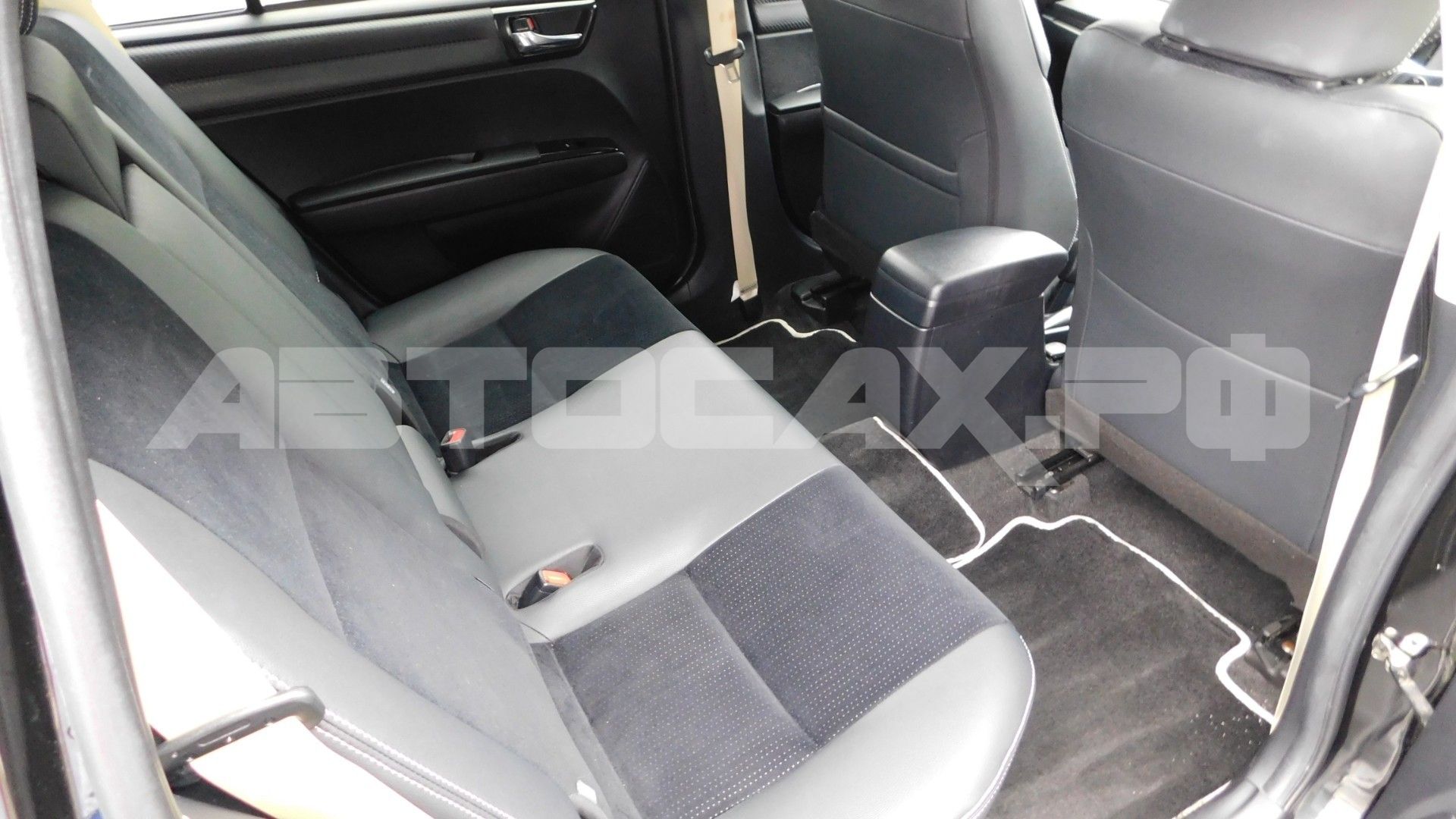Toyota Corolla Fielder 2015, Универсал — фото 12