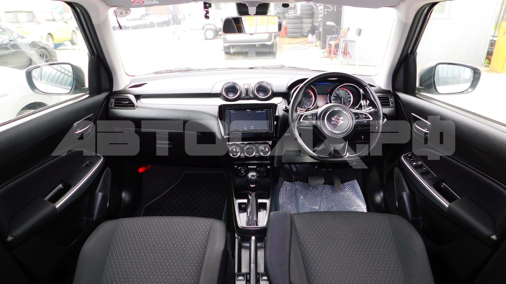 Suzuki Swift 2022, Хэтчбек — фото 45