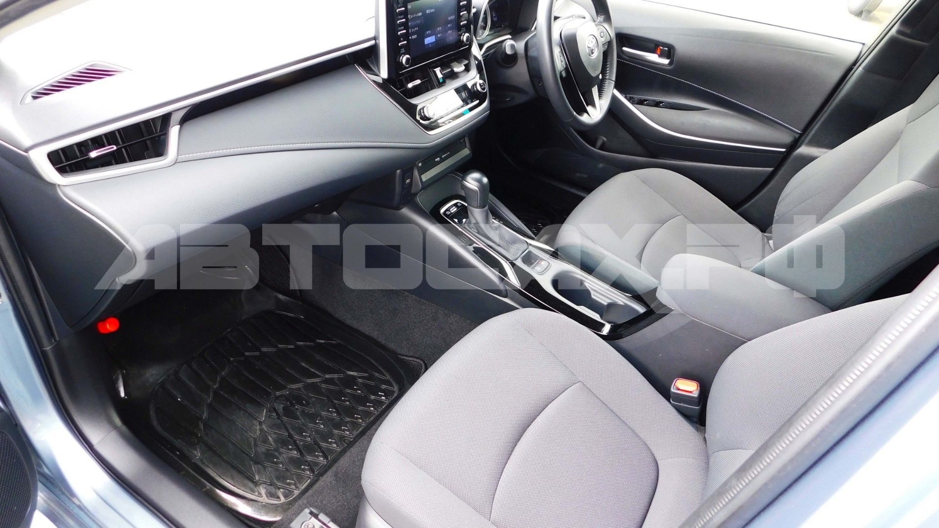 Toyota Corolla Touring 2020, Универсал — фото 12