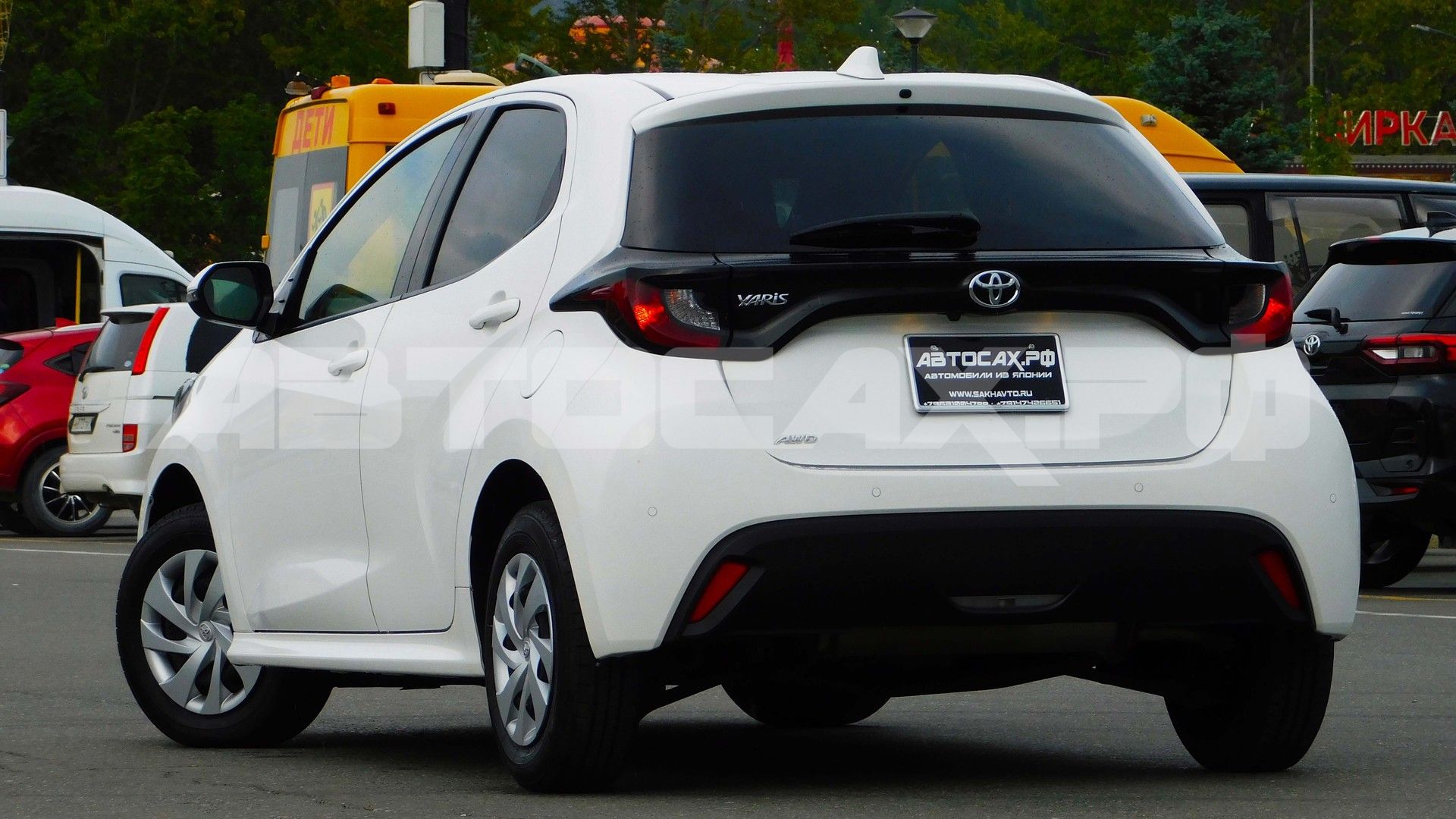 Toyota Yaris 2023, Хэтчбек — фото 27