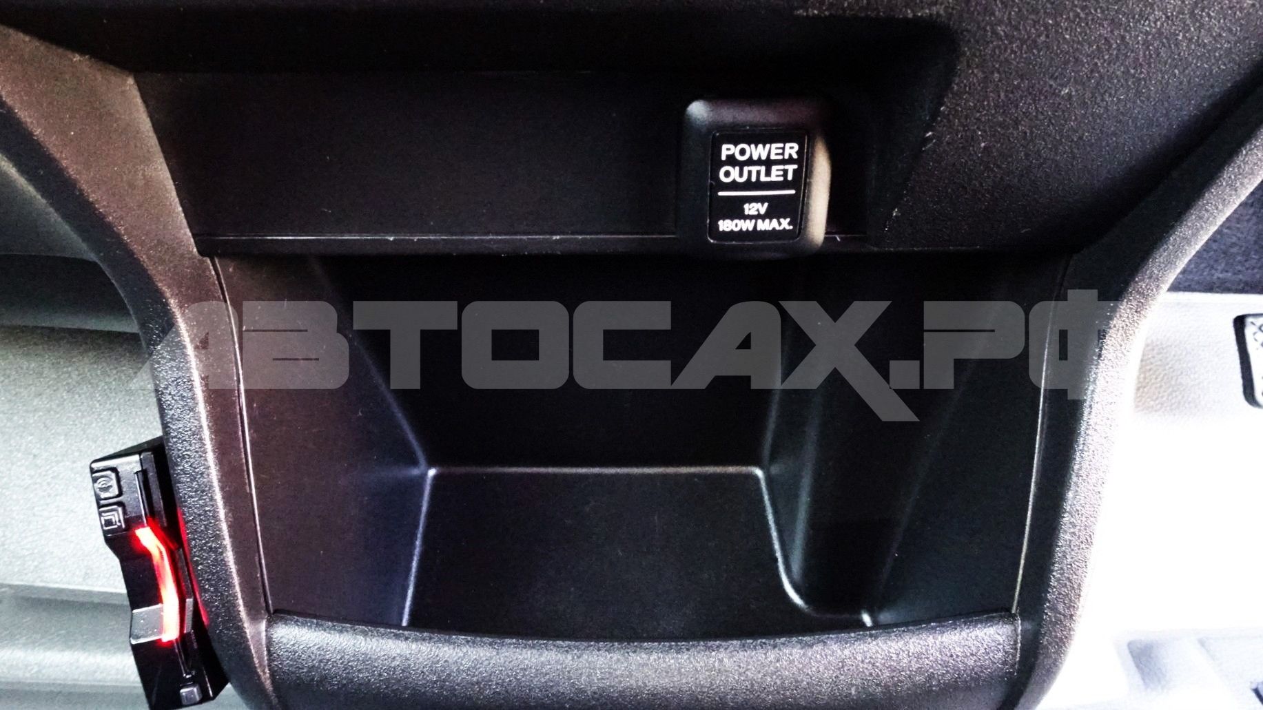 Honda Freed Spike 2015, Минивэн — фото 30
