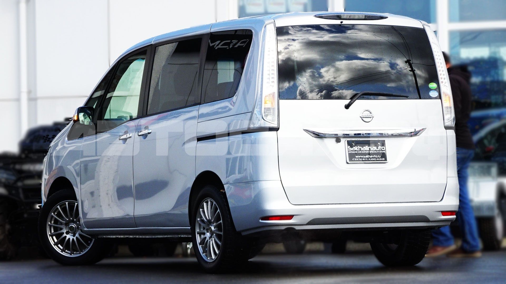 Nissan Serena 2016, Минивэн — фото 2