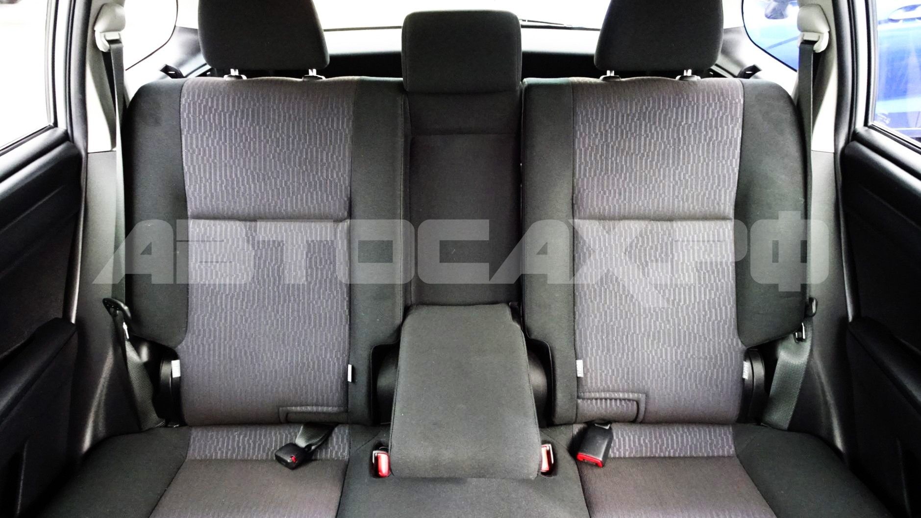 Toyota Corolla Fielder 2016, Универсал — фото 16