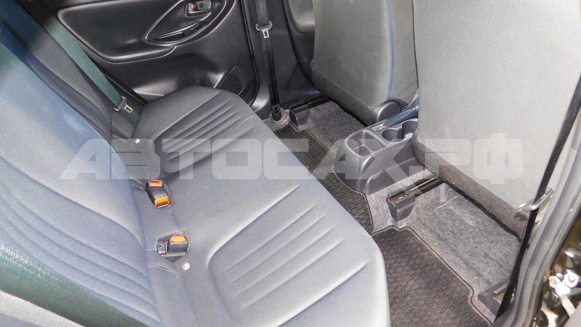 Toyota Yaris 2022, Хэтчбек — фото 21