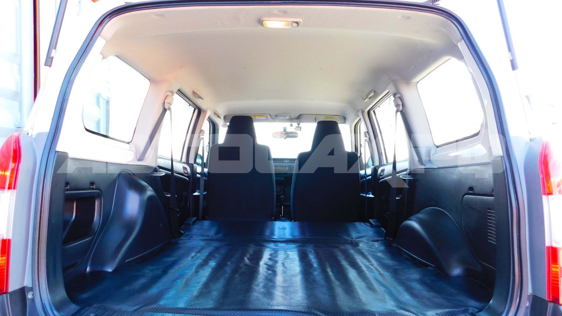 Toyota Probox 2025, Универсал — фото 18