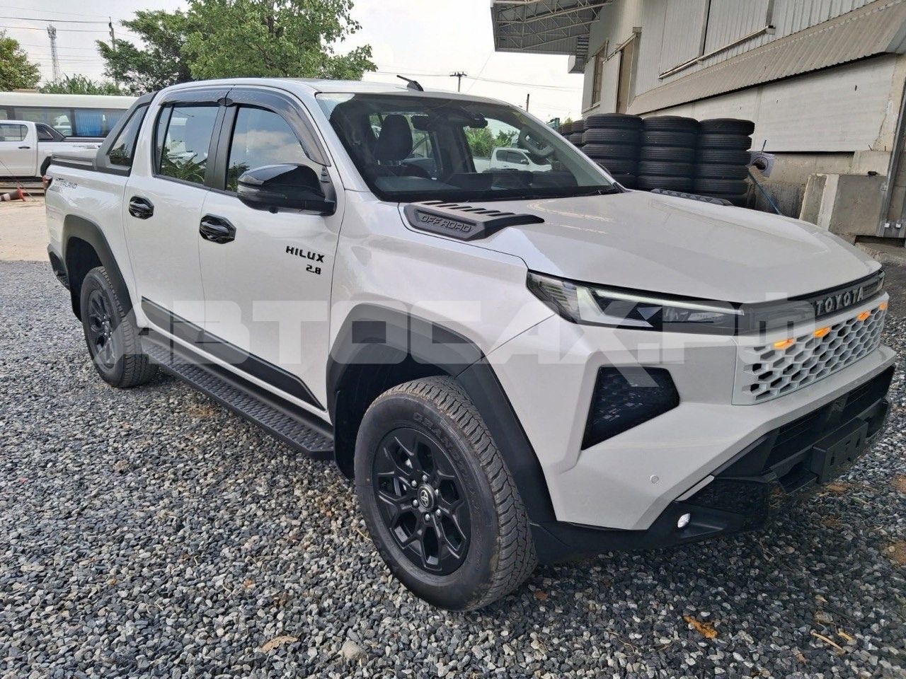 Toyota  HILUX TRAVO Double Cab 4TREX 4x4 2.8 OVERLAND 2026, Пикап — фото 4