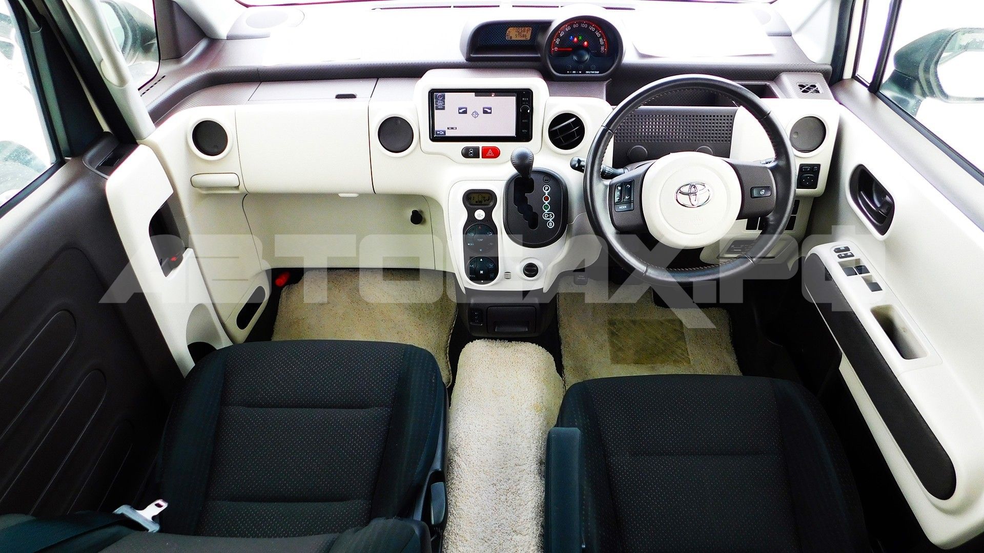 Toyota Porte 2017, Хэтчбек — фото 7