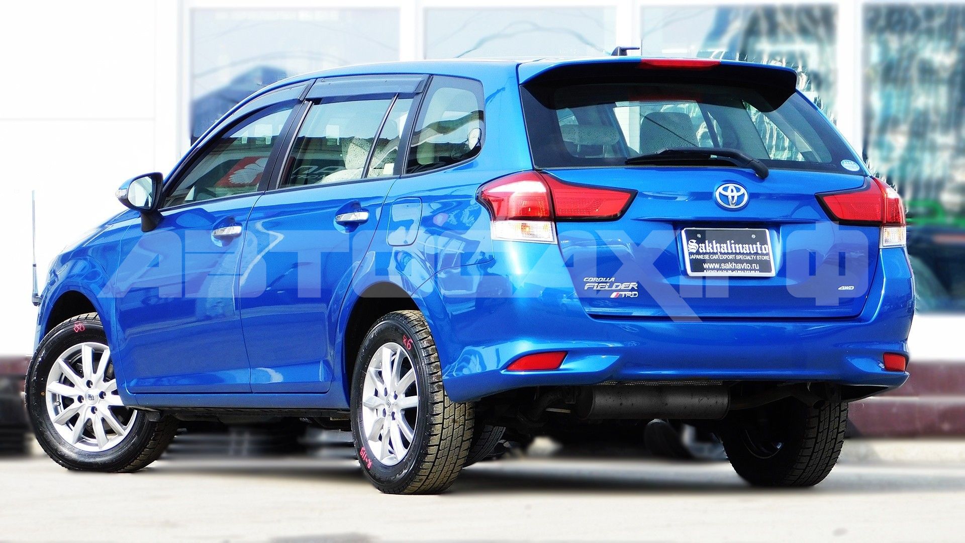 Toyota Corolla Fielder 2016, Универсал — фото 2