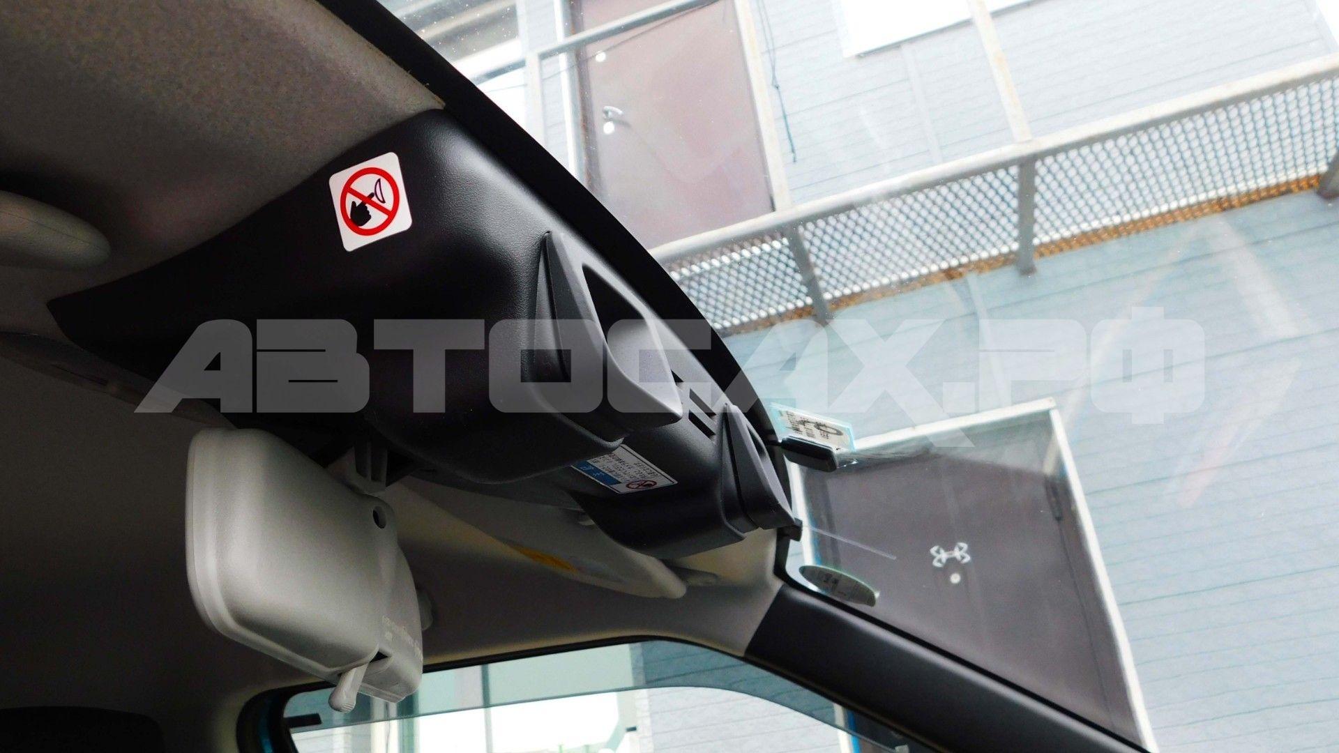 Suzuki Ignis 2017, Кроссовер — фото 35