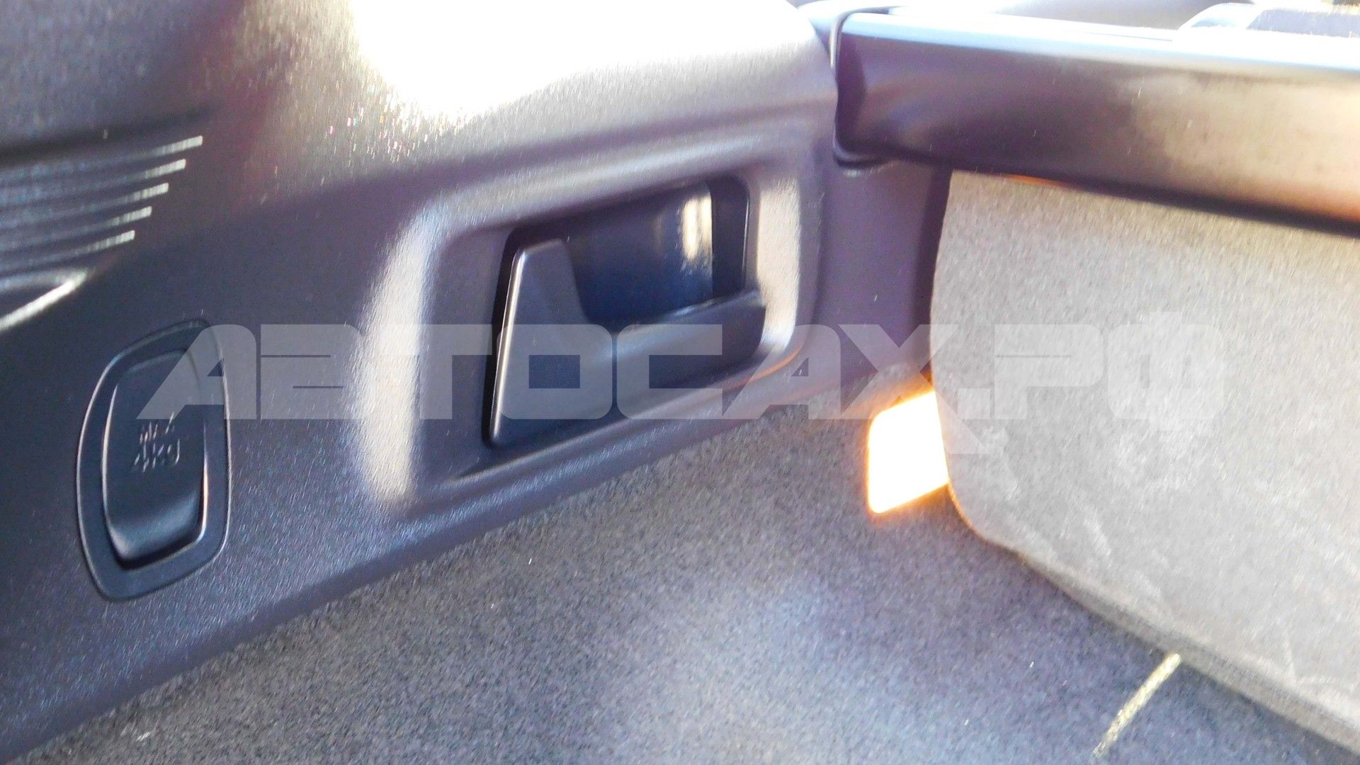 Toyota Corolla Fielder 2022, Универсал — фото 42