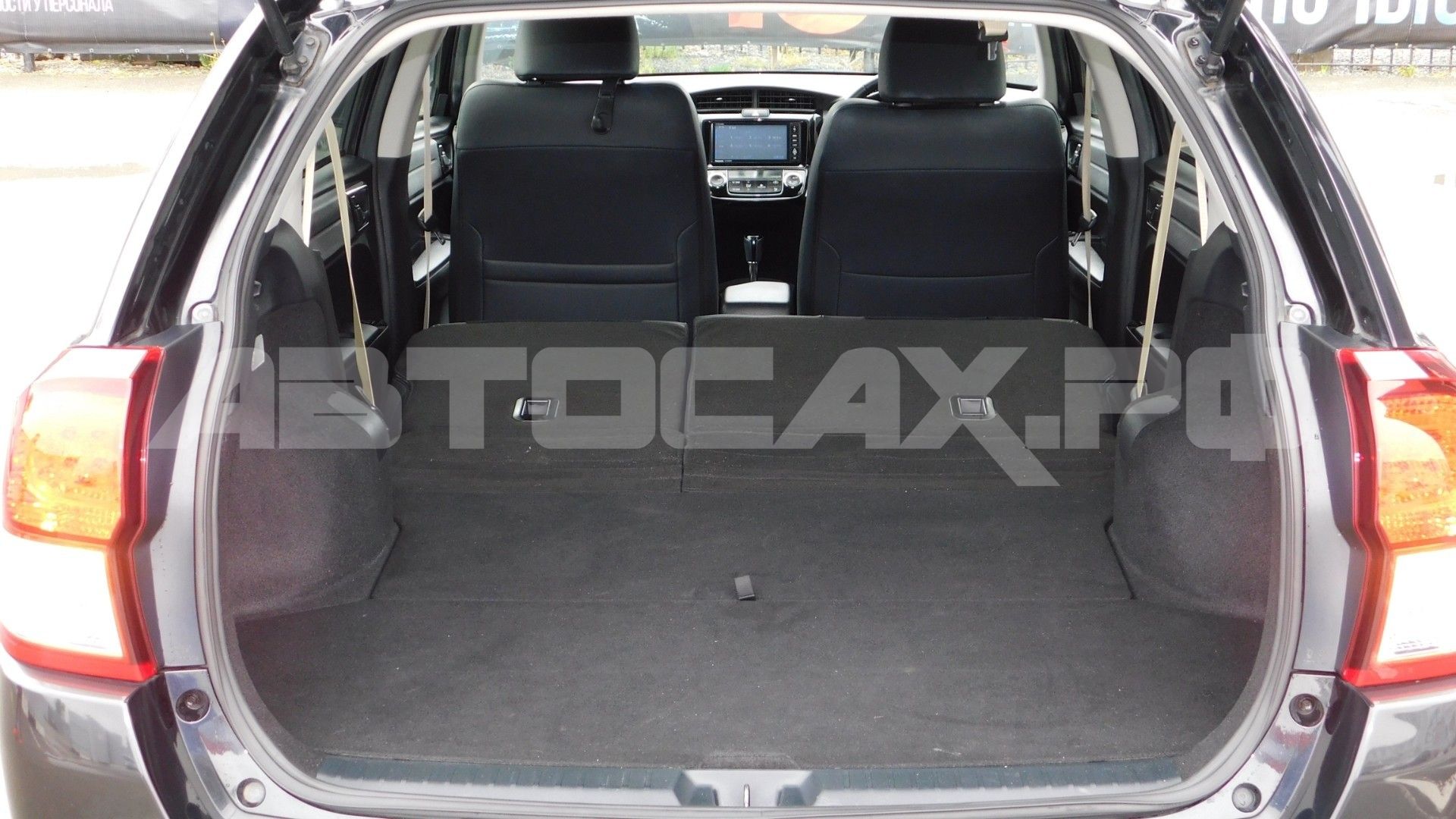 Toyota Corolla Fielder 2015, Универсал — фото 20