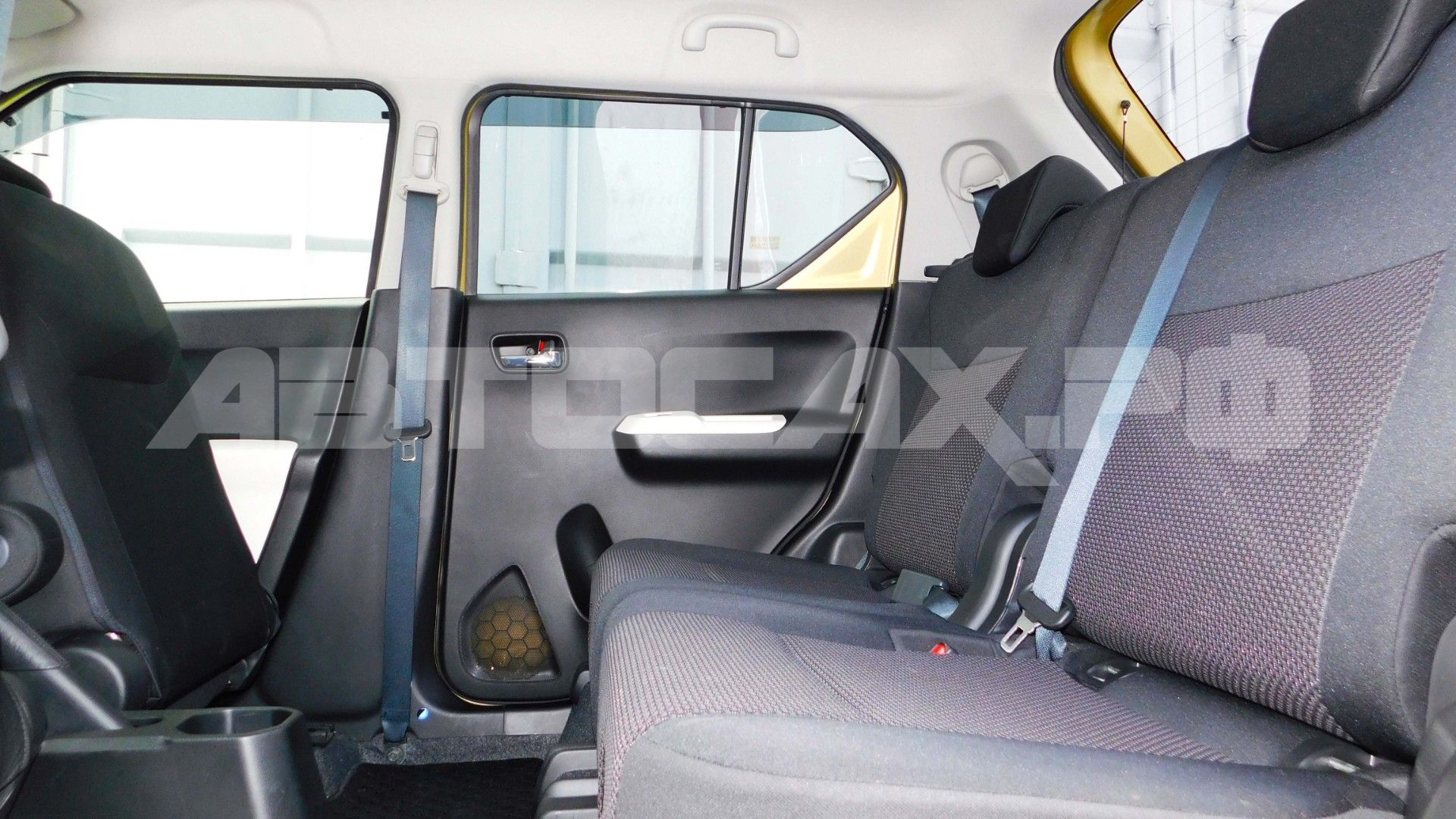 Suzuki Ignis 2019, Кроссовер — фото 18