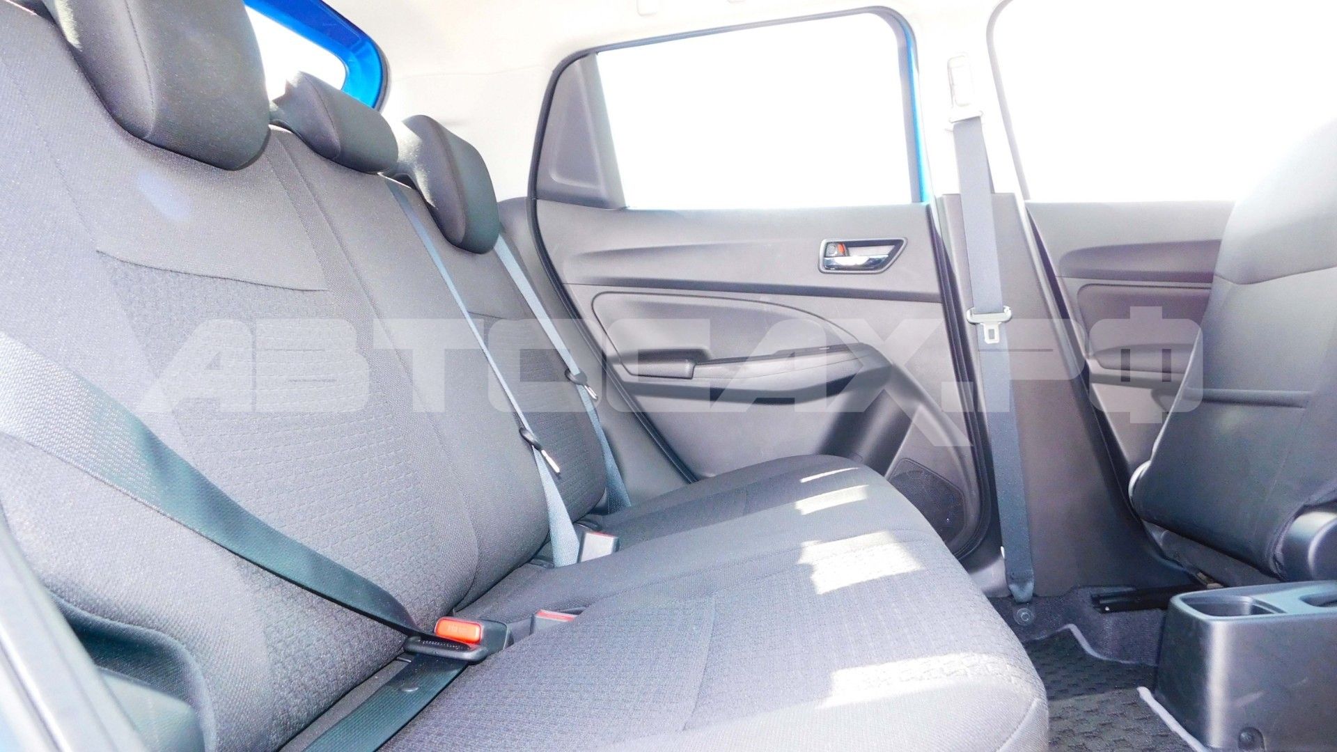 Suzuki Swift 2023, Хэтчбек — фото 37