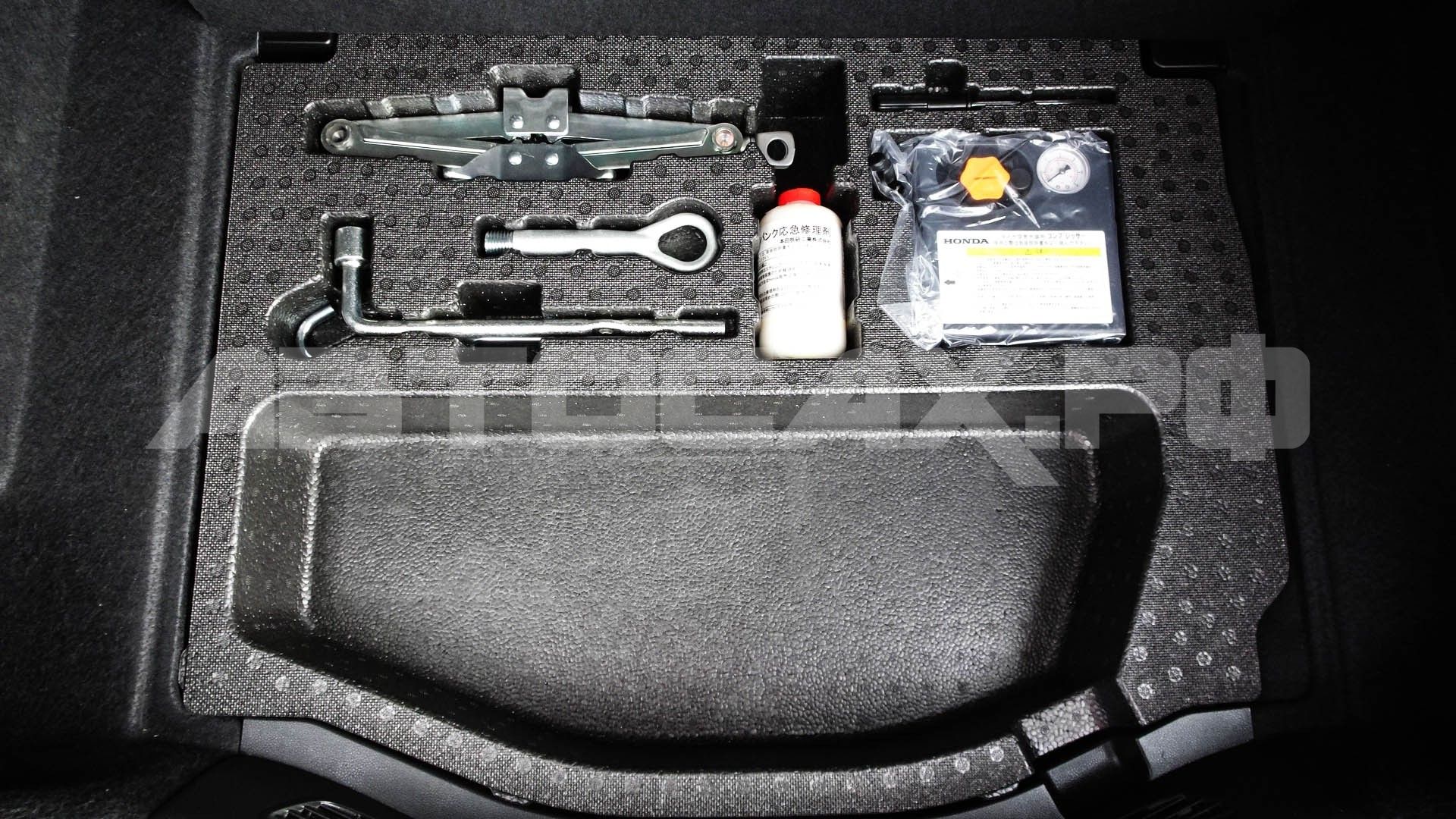 Honda Fit 2017, Хэтчбек — фото 25
