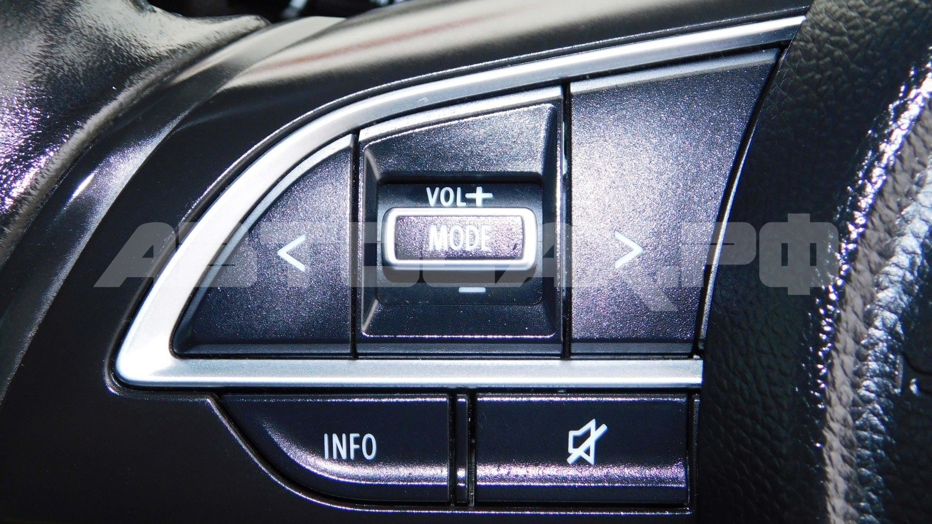 Suzuki Swift 2022, Хэтчбек — фото 39