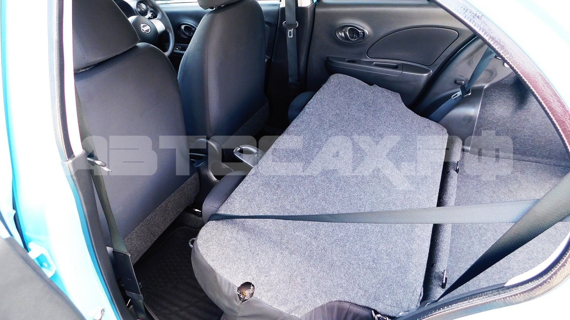 Nissan March 2020, Хэтчбек — фото 18