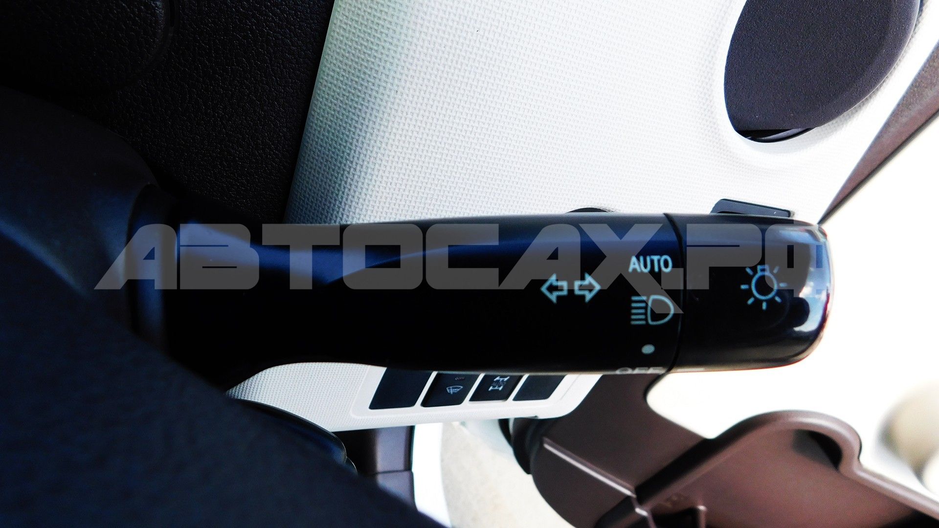 Toyota Spade 2017, Хэтчбек — фото 31
