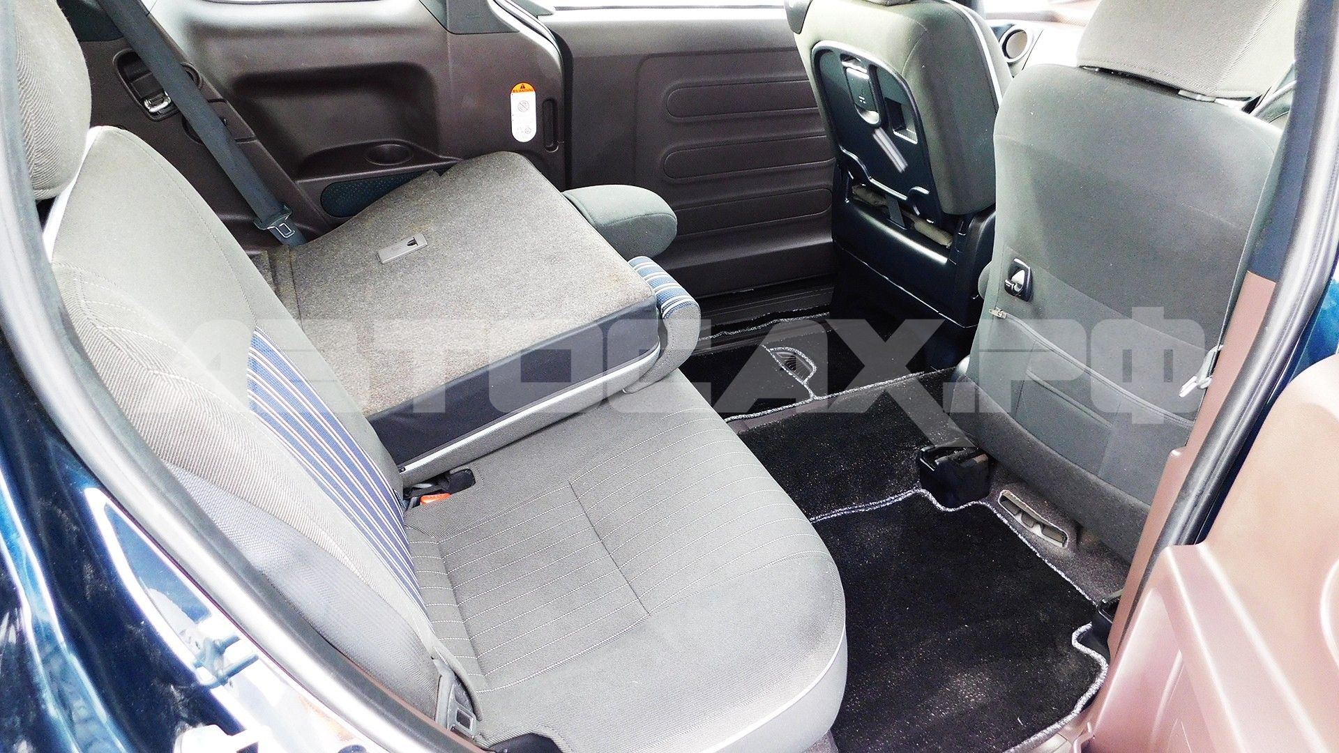 Toyota Spade 2018, Хэтчбек — фото 19