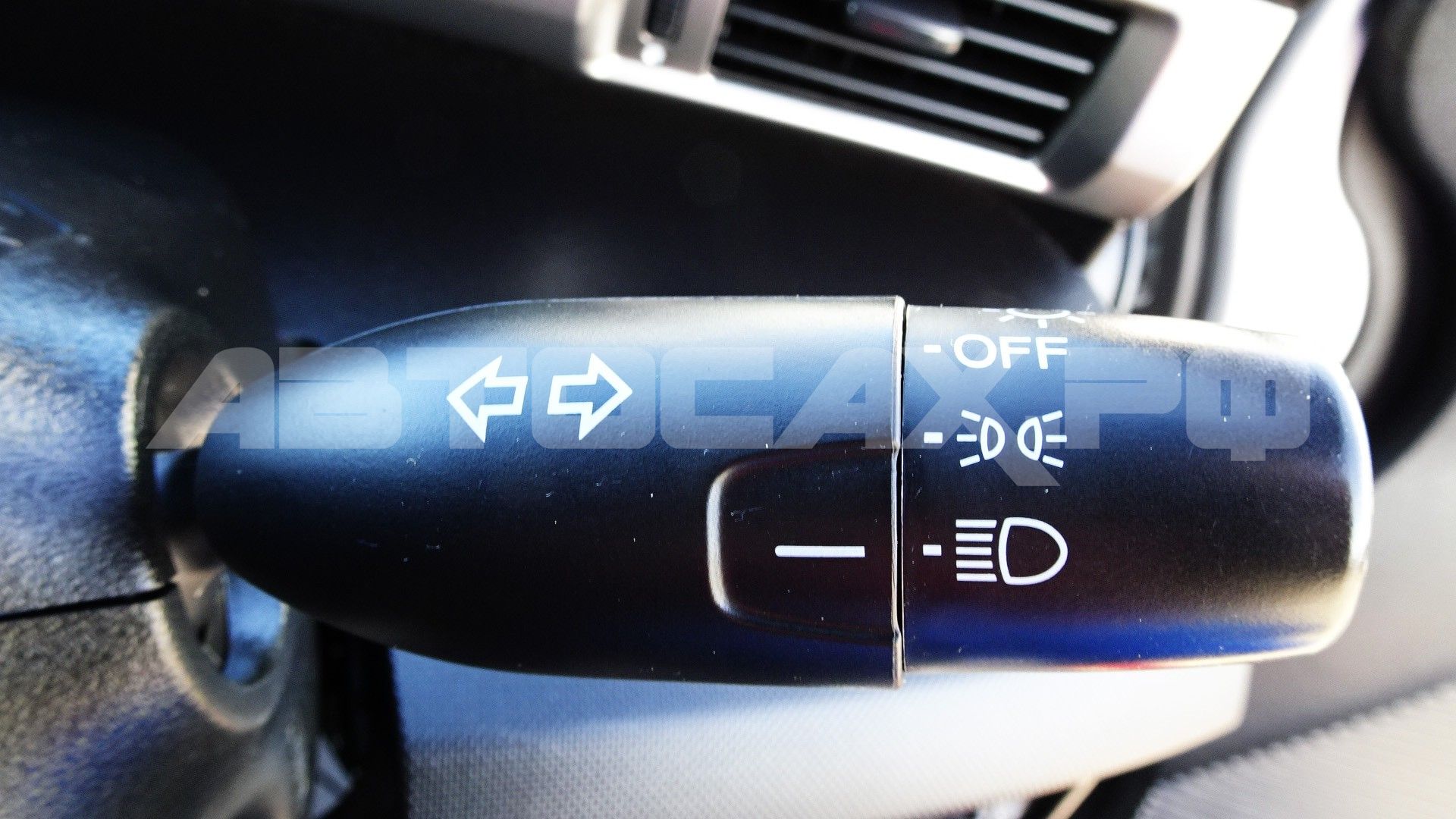 Honda Freed Spike 2015, Минивэн — фото 29