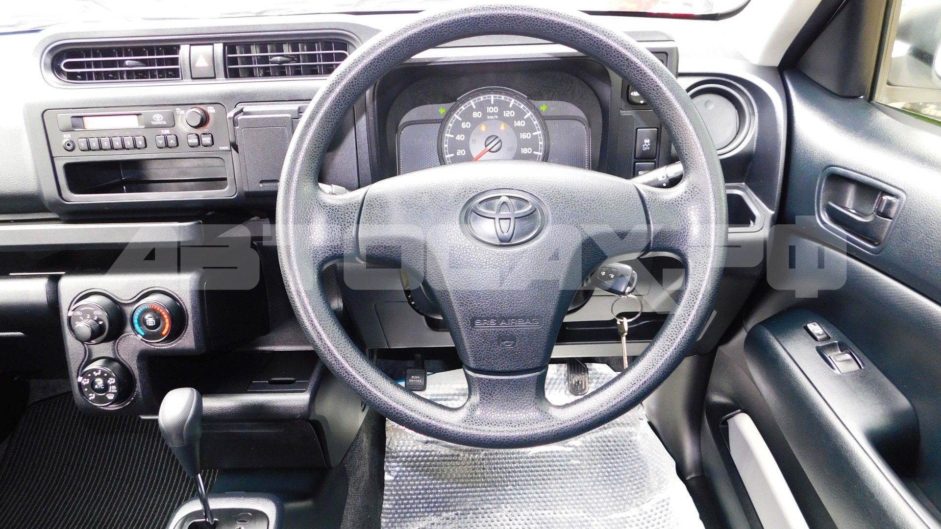 Toyota Succeed 2019, Универсал — фото 44