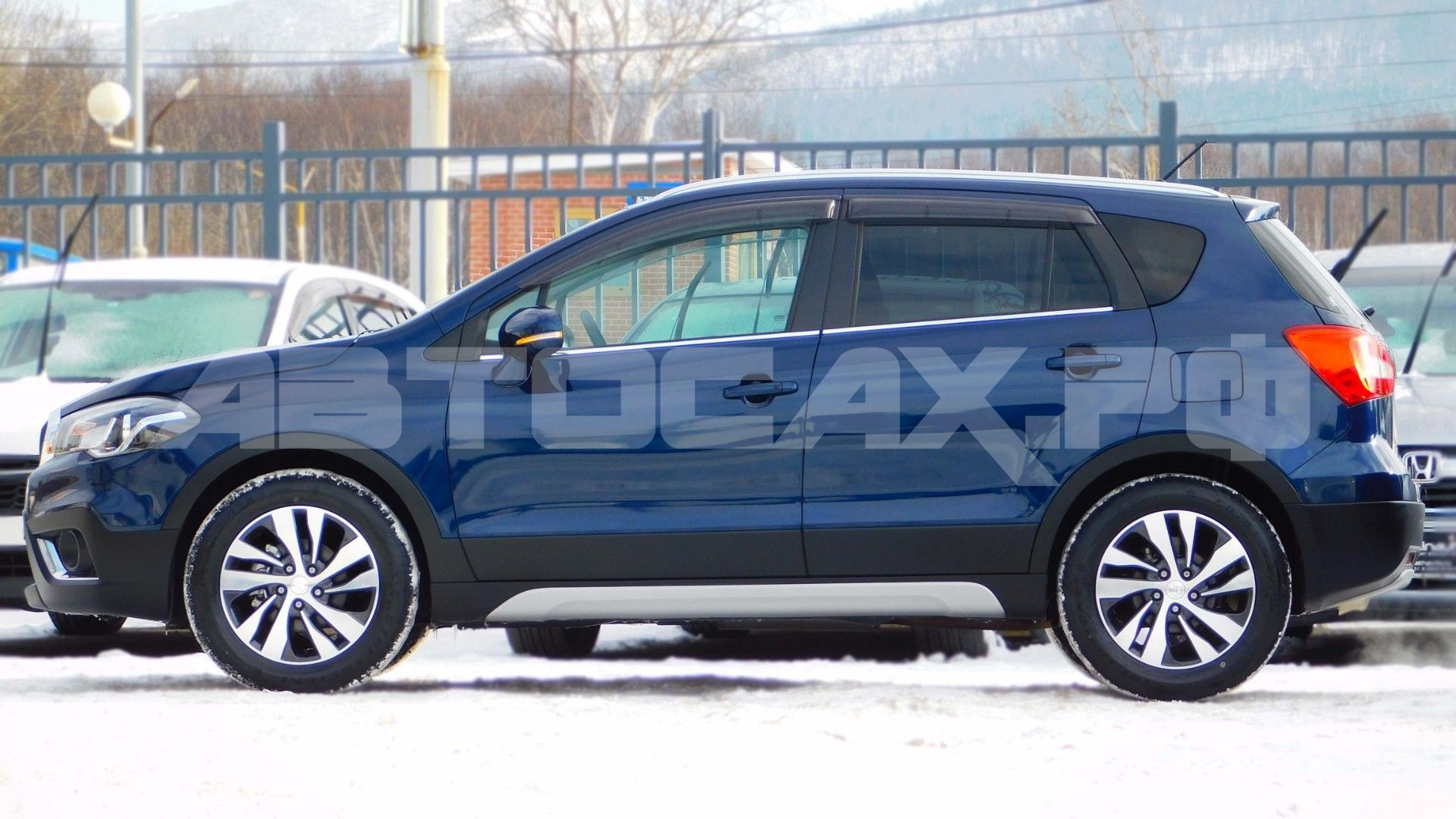 Suzuki SX-4 Cross 2020, Кроссовер — фото 4