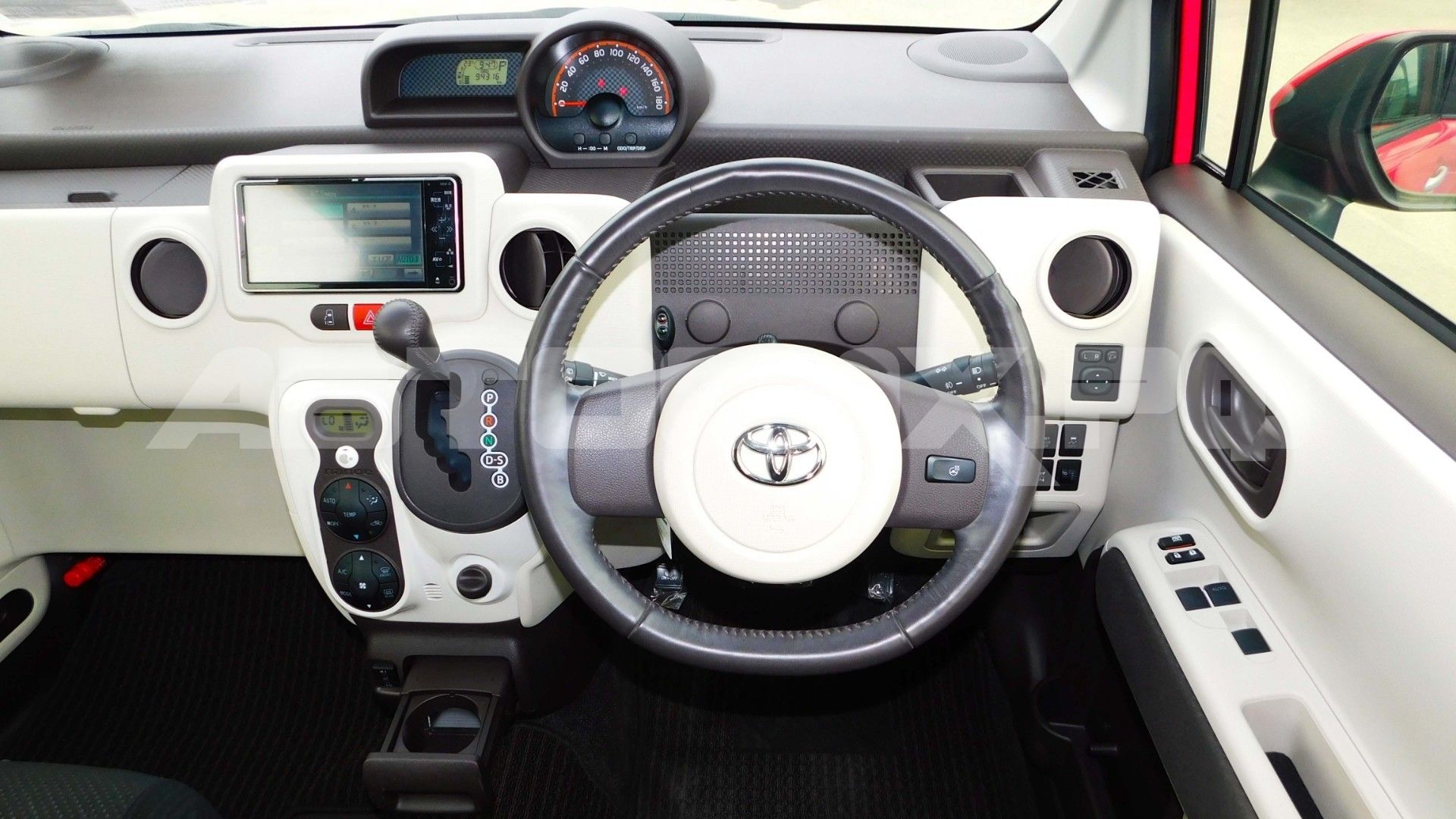 Toyota Porte 2015, Хэтчбек — фото 19