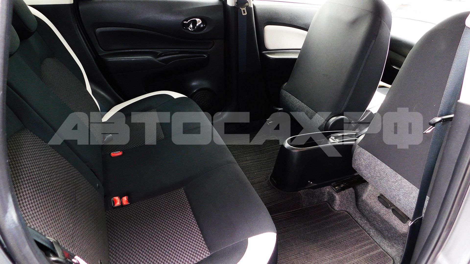 Nissan Note 2018, Хэтчбек — фото 16