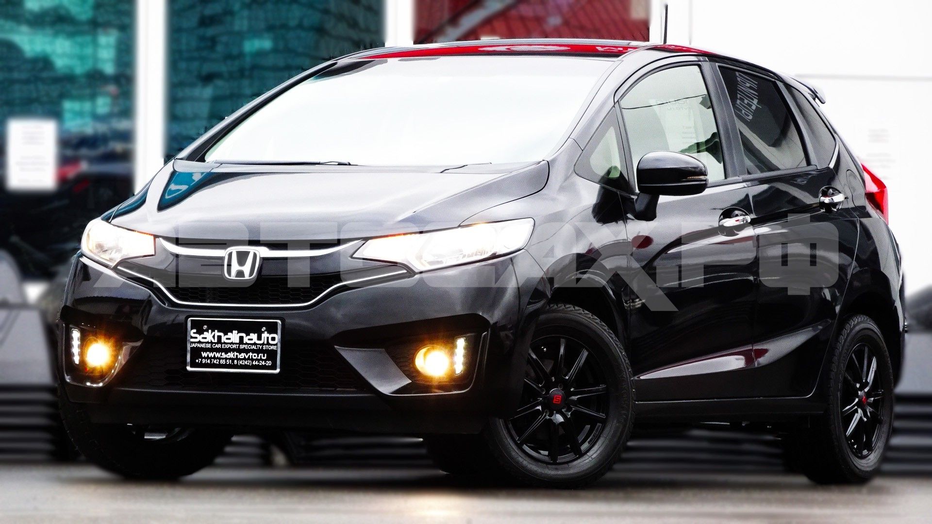 Honda Fit 2017, Хэтчбек — фото 2