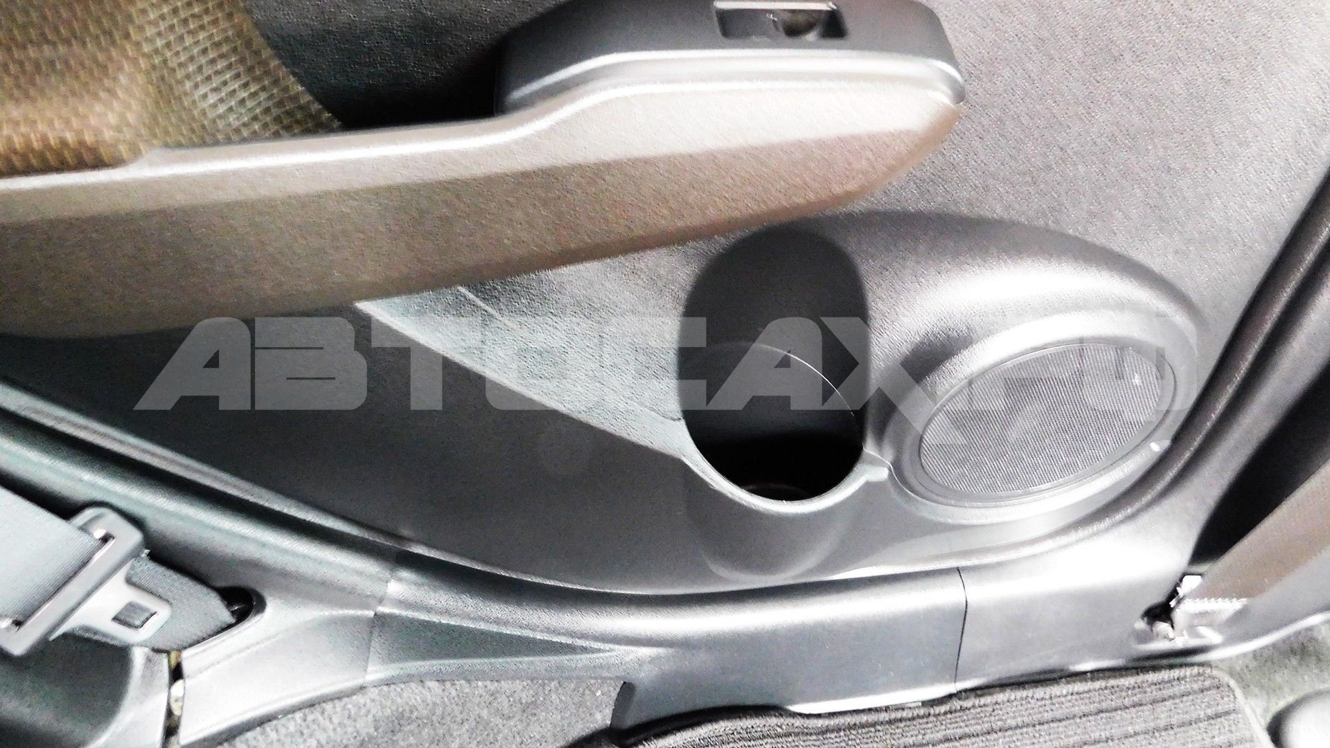 Honda Fit Shuttle 2015, Универсал — фото 50