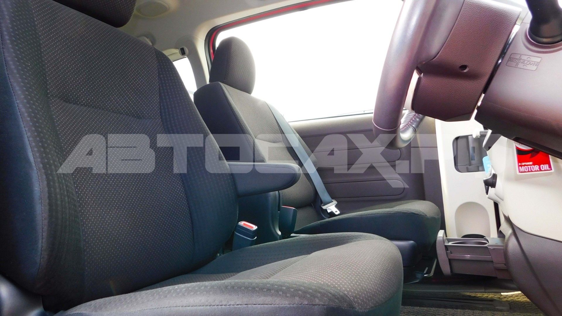Toyota Porte 2015, Хэтчбек — фото 10