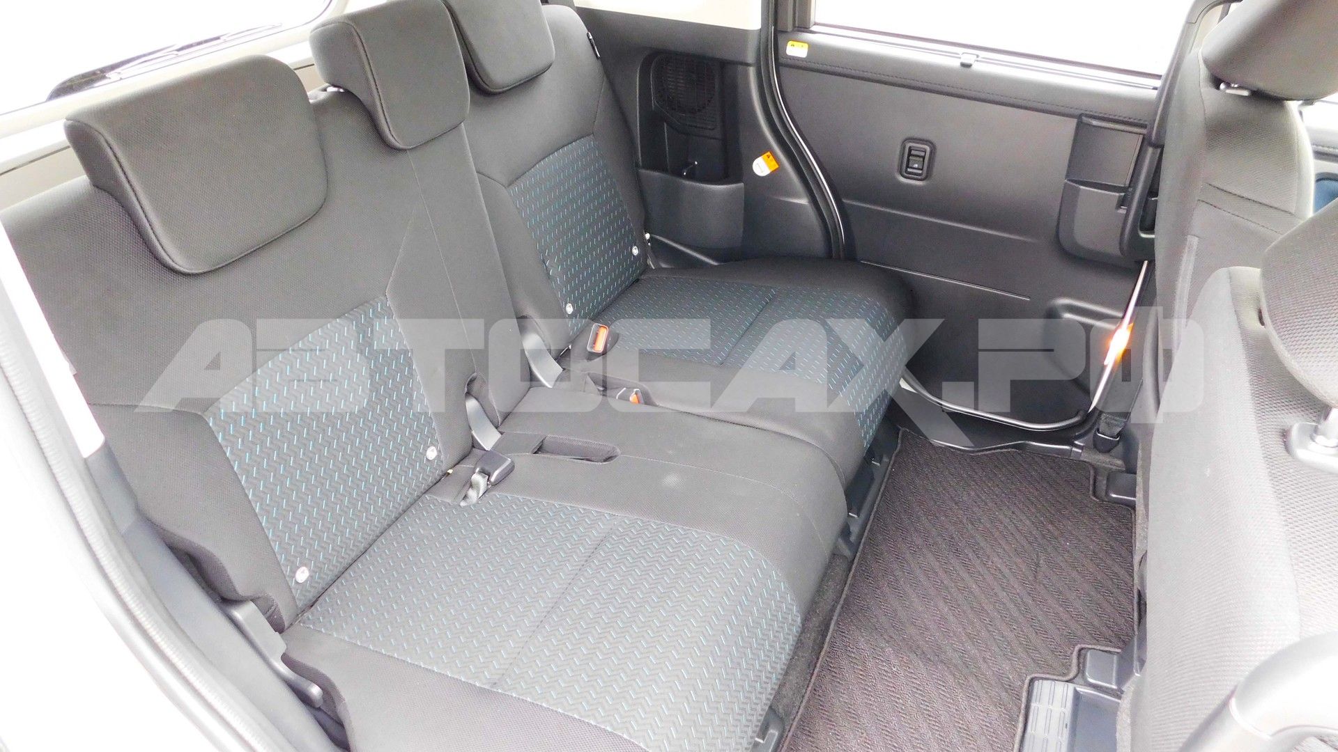 Toyota Roomy 2024, Минивэн — фото 27