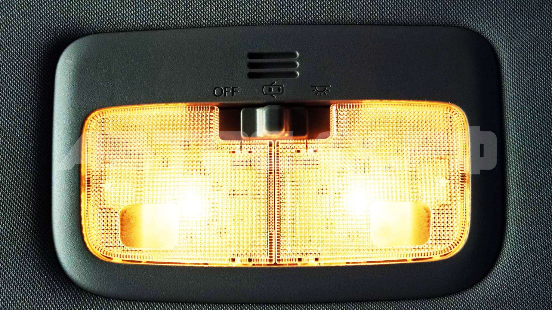 Toyota Wish 2017, Минивэн — фото 42