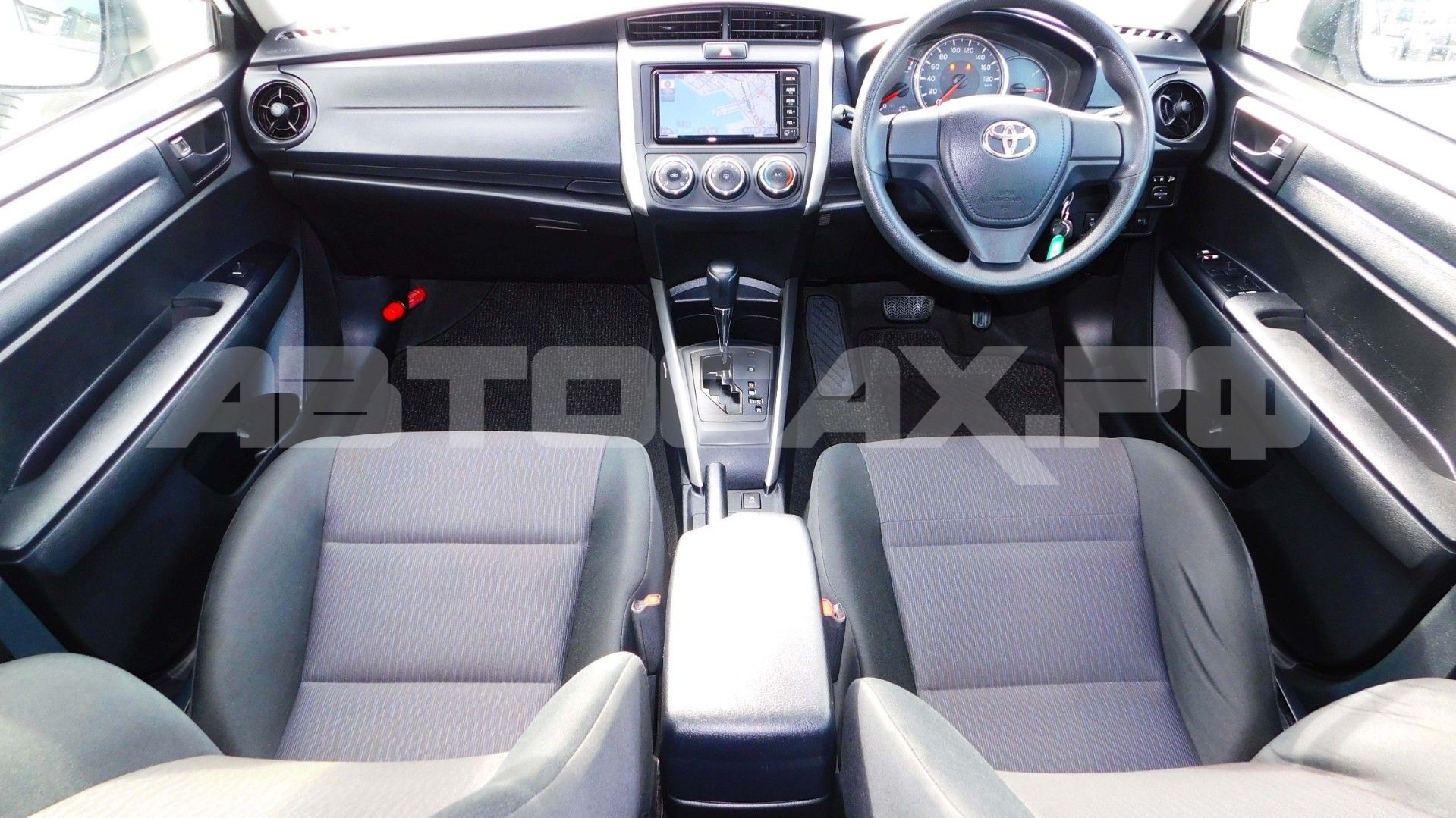 Toyota Corolla Fielder 2017, Универсал — фото 11