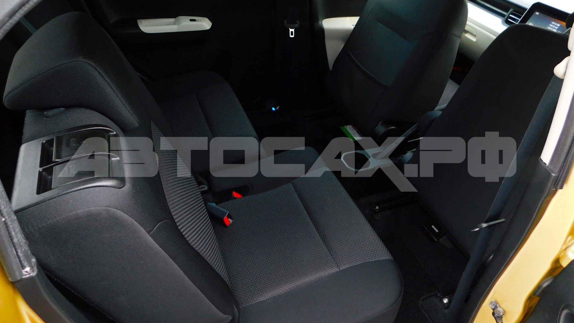 Suzuki Ignis 2019, Кроссовер — фото 19