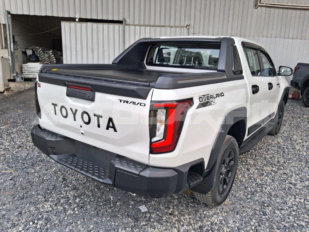 Toyota  HILUX TRAVO Double Cab 4TREX 4x4 2.8 OVERLAND 2026, Пикап — фото 9