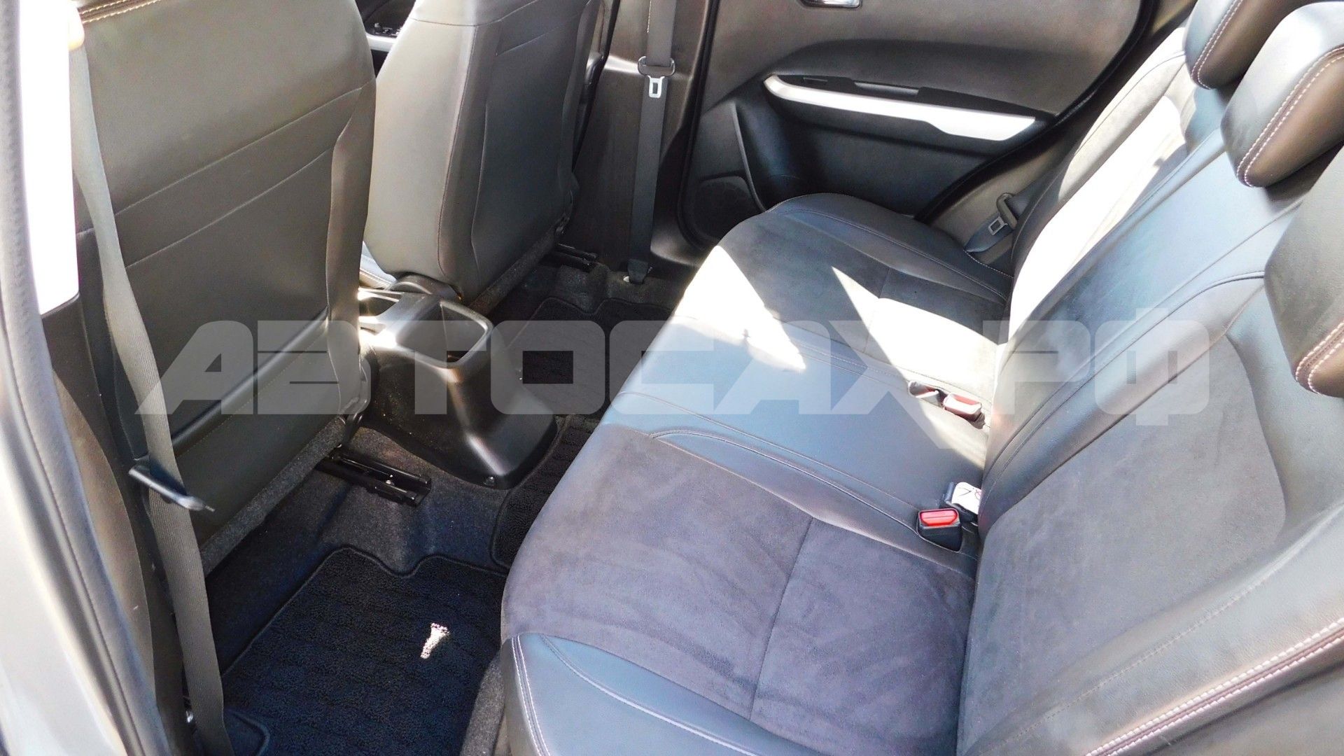 Suzuki Escudo 2018, Кроссовер — фото 15