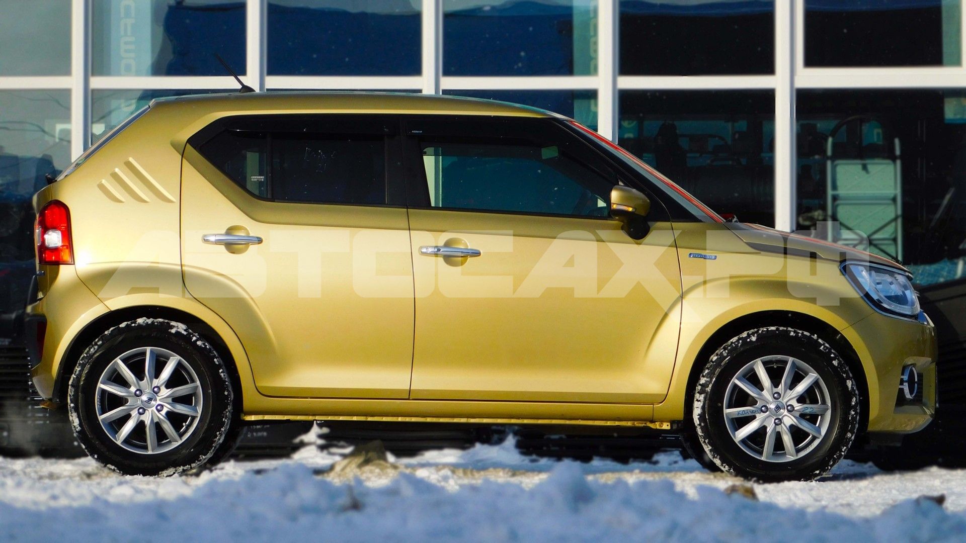 Suzuki Ignis 2019, Кроссовер — фото 8